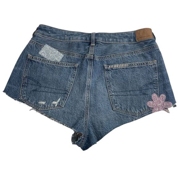 NWT American Eagle Jean Shorts ALTERED Cheeky Cut Off Patchwork Denim Size 8 - Picture 2 of 9